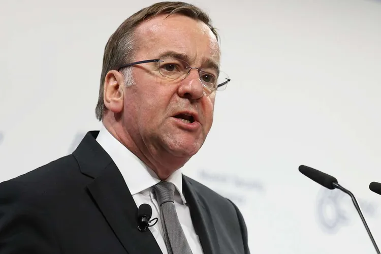 Boris Pistorius îl avertizează pe Donald Trump (sursa: bmvg.de)