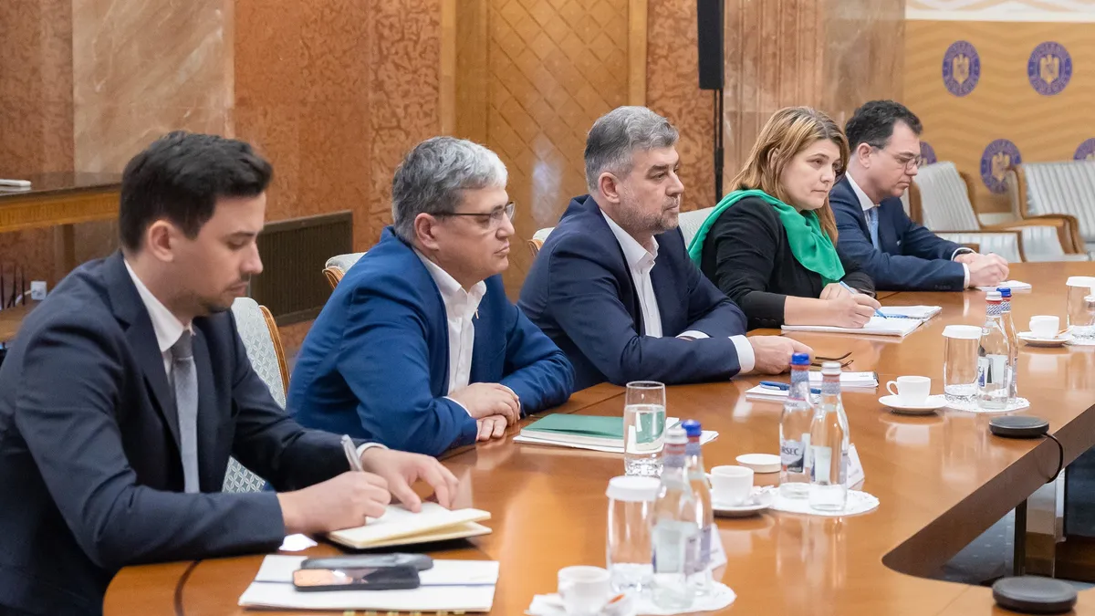 Ciolacu angajează zeci de bugetari și înființează un post de secretar de stat Foto: Guvernul Romaniei