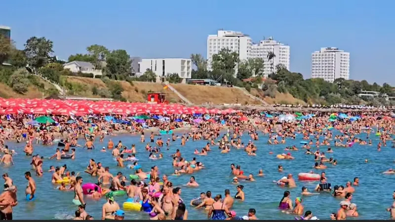 70% din cazările de la Mamaia, plătite cu vouchere de vacanță Foto: Twitter