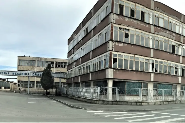 Firmele statului își plătesc datoriile de trei ori mai lent decât privații - analiză viceguvernator BNR