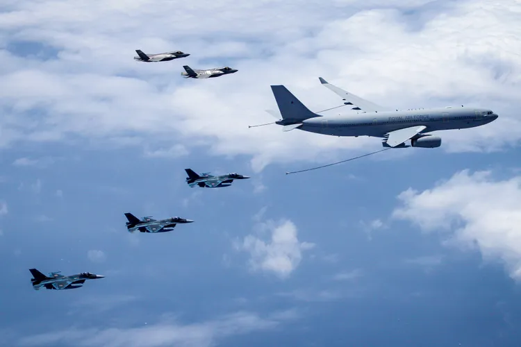 Misiune comună NATO la frontiera Rusiei (sursa: raf.mod.uk)