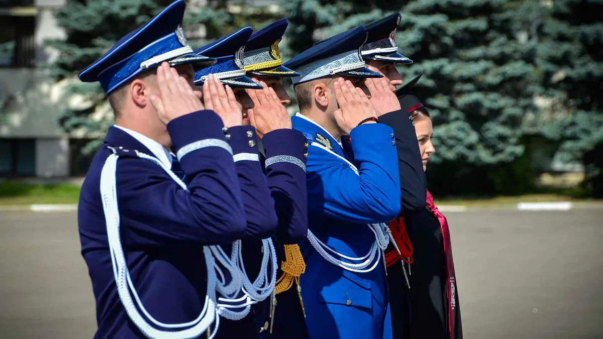 În 2025, 16,8 miliarde de lei pentru pensiile speciale Foto: Academia de Politie