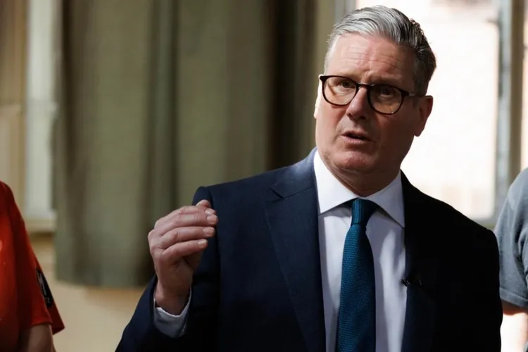 Al patrulea arestat în cazul Starmer (sursa: Facebook/Keir Starmer)