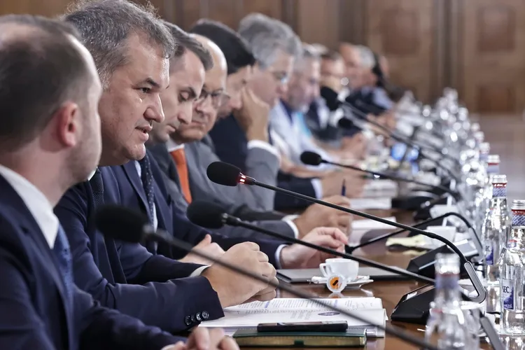 Ce șanse ar avea bugetarii pe care Bolojan vrea să-i concedieze să se angajeze în sectorul privat Foto: Facebook