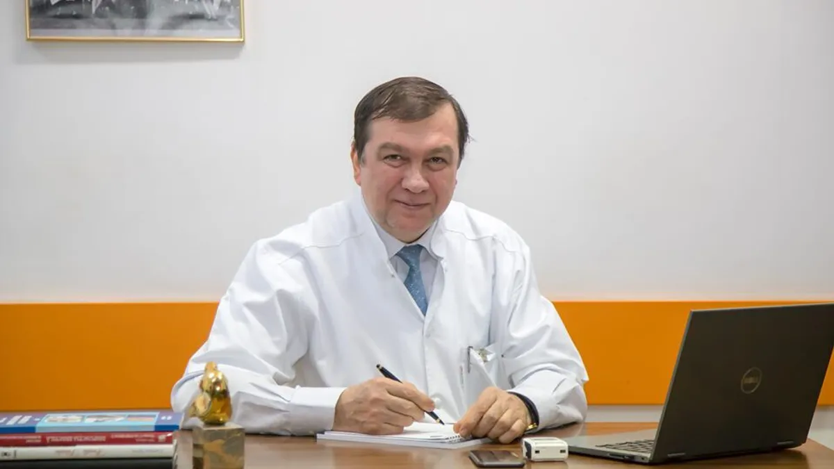 Rectorul UMF București, Viorel Jinga, reacționează foarte prudent la scandalul rezidentului Chele