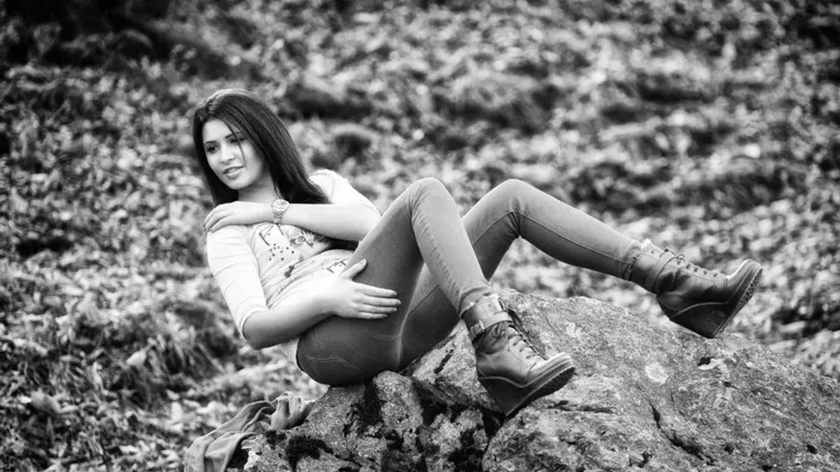 Grindeanu i-a găsit sexy-coafezei Hunyadi, cu care se plimba cu avioanele Nordis, două noi sinecuri Foto: Facebook