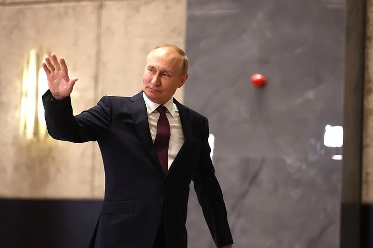"Apetitul lui Putin pentru risc (în Ucraina) nu trebuie subestimat", spune adjunctul CIA. Șeful spionajului militar SUA crede că se apropie o decizie majoră