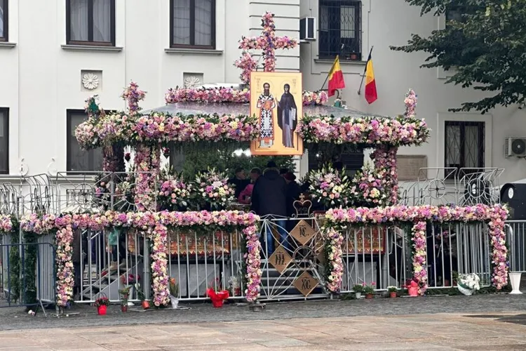Sfânta Parascheva, valuri de turiști la Iași (sursa: ziaruldeiasi.ro)