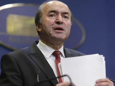 Tudorel Toader, plătit regește de stat (sursa: Inquam Photos/Octav Ganea)