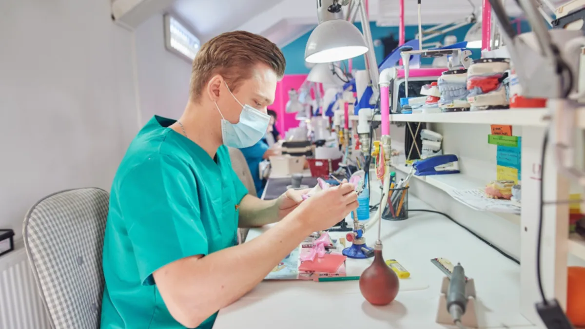 Dinți făcuți în România pentru UE (sursa: ziaruldeiasi.ro)