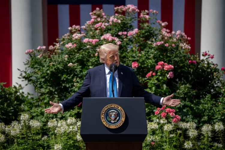 Trump justifică atacurile contra Universității Harvard (sursa: Facebook/The White House)