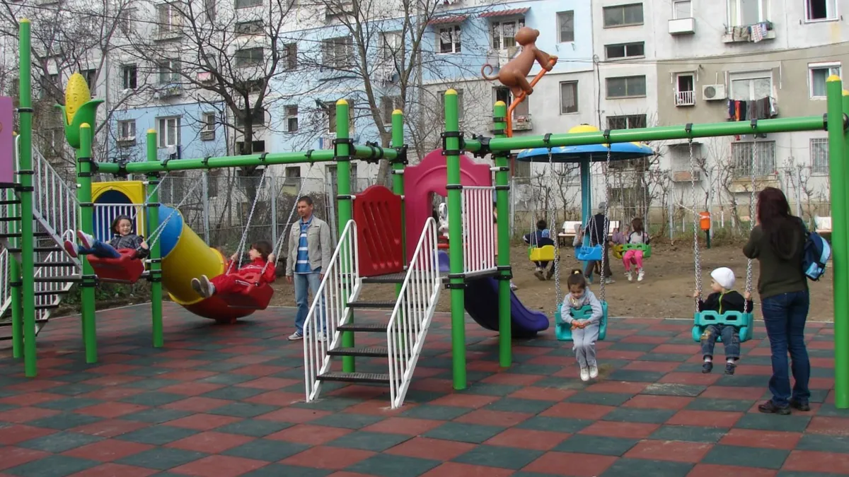 Loc de joacă pentru copii