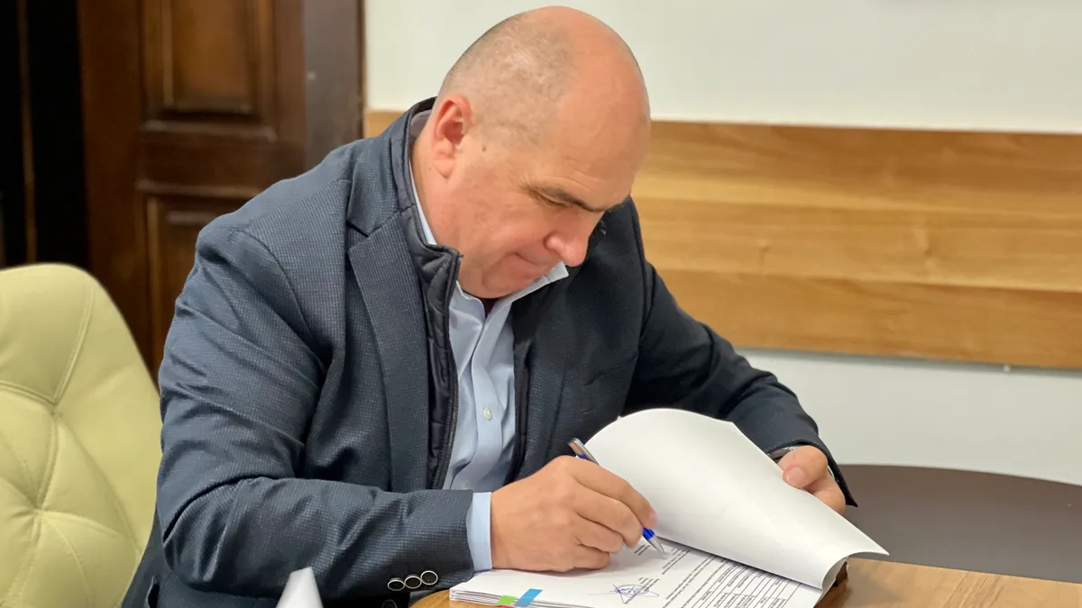 Bolojan: Am concediat 50% din colegi Foto: Facebook CJ Bihor