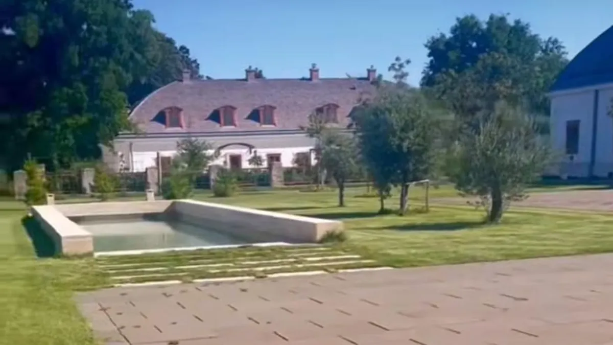 Palatul familiei Orbán, furie în Ungaria (sursa: Facebook/Hadházy Ákos)