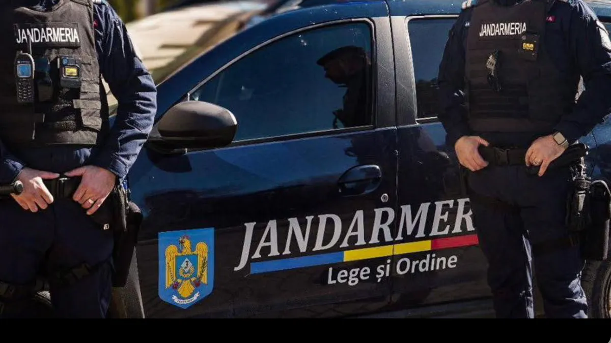 Polițist șpăgar, demascat de un jandarm (sursa: Facebook/Poliția Română)