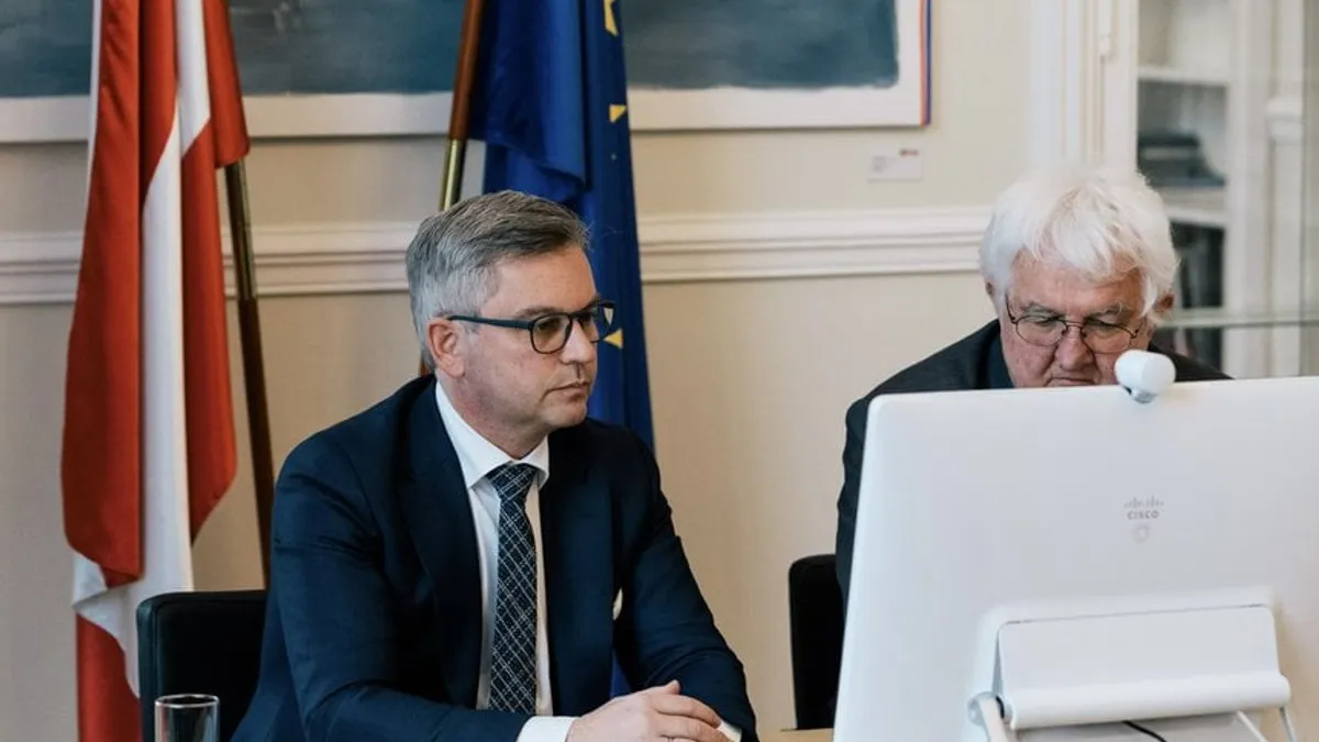 Austria se opune blocării importurilor de gaze din Rusia, anunță Magnus Brunner Foto: News.ro