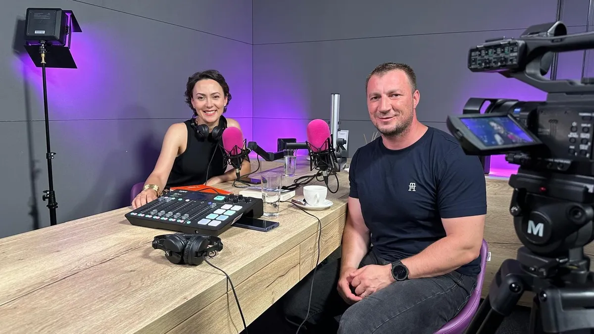 Polițistul-influencer Godină, alături de Marian Enache și CCR Foto: Facebook