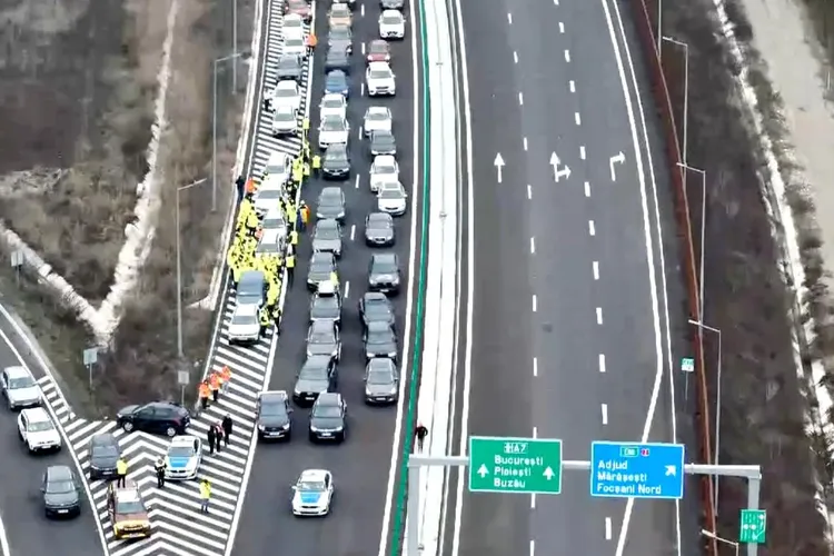 Accident pe Autostrada A7, trafic blocat temporar (sursa: Facebook/Cristian Pistol)