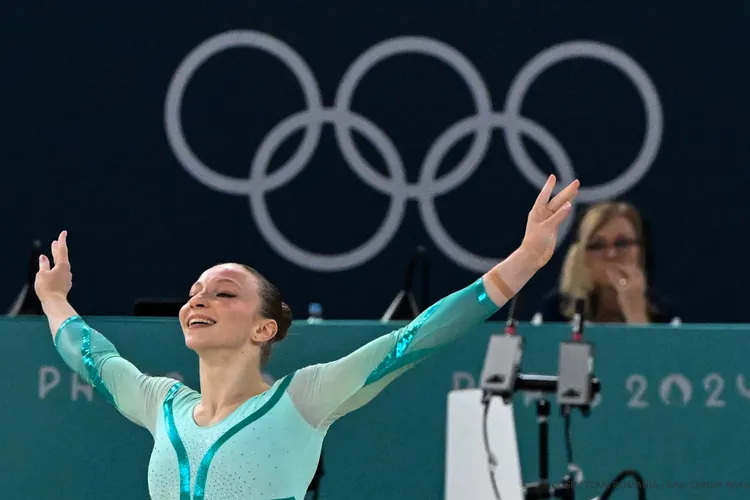 Ana Bărbosu, ceremonie pentru bronzul olimpic (sursa: Facebook/Comitetul Olimpic și Sportiv Român)