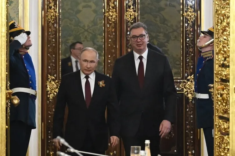 Președintele sârb Vučić i-a cerșit iar gaze la preț redus lui Putin. Moscova va accepta, cel mai probabil