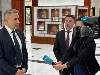 Un fost lăcătuș mecanic, Pavel Casian Nițulescu, acum secretar de stat, și șeful lui de cabinet, în CA-ul Nuclearelectrica Foto: Facebook