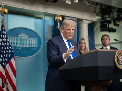 Trump, nemulțumit de discuția cu Putin (sursa: Facebook/The White House)