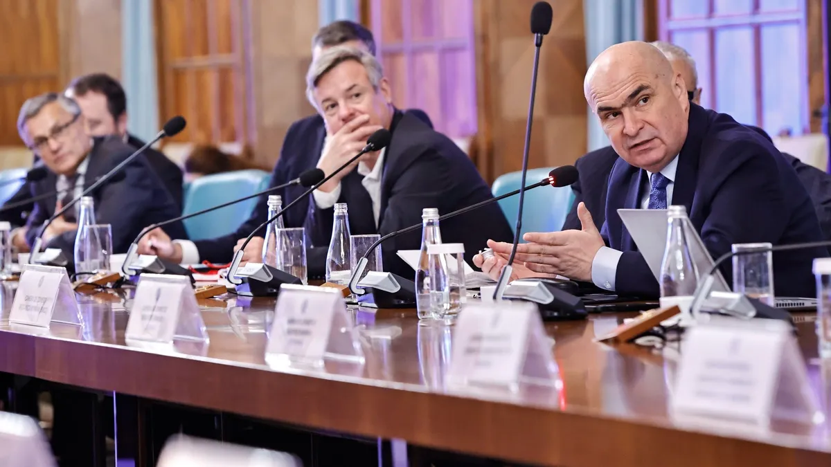 Bolojan, bilanț optimist: cheltuielile cu salariile bugetarilor au scăzut în octombrie Foto: Facebook Guvernul României