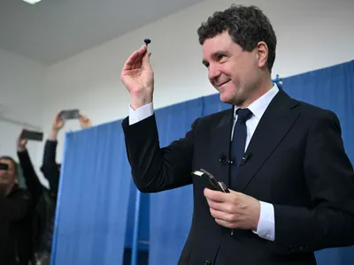 Nicușor Dan va obține 56-57% din voturile din România Foto: Inquam/Alex Nicodim