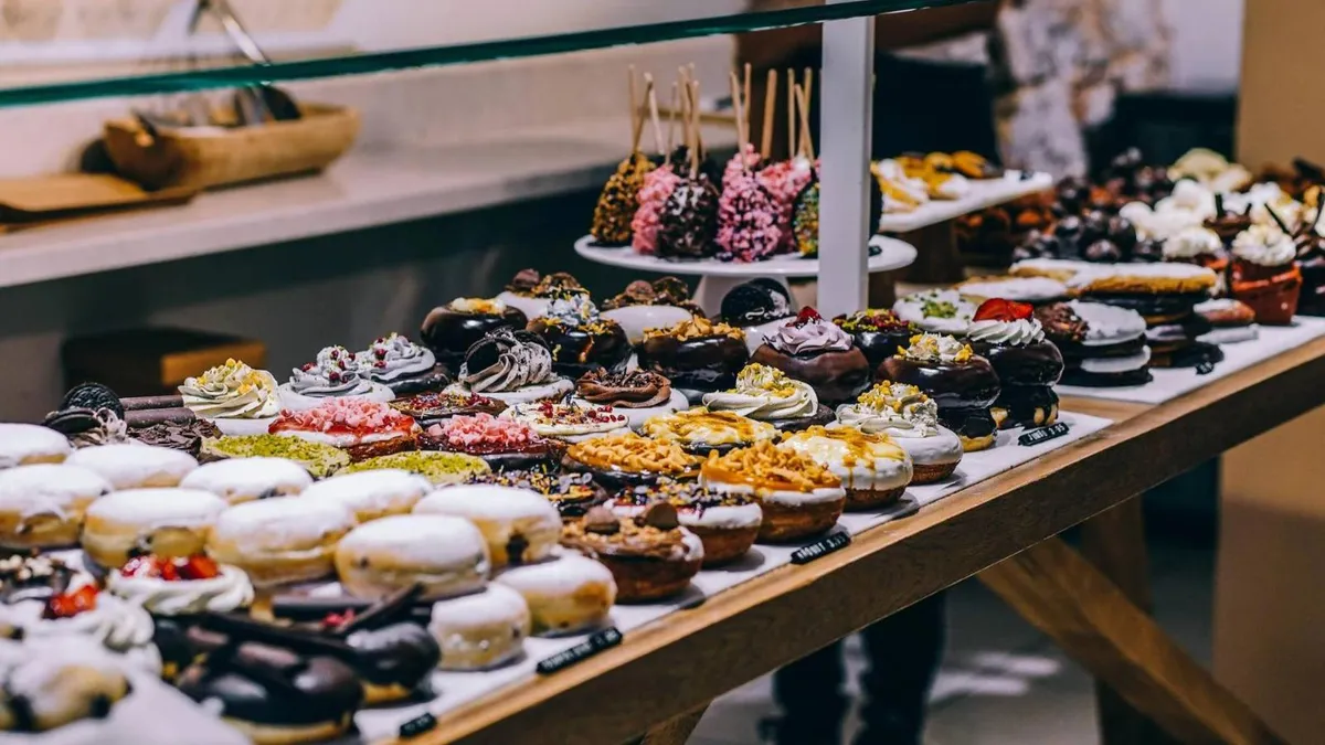 Cum evităm kilogramele în plus vacanță (sursa: Pexels/Igor Ovsyannykov)