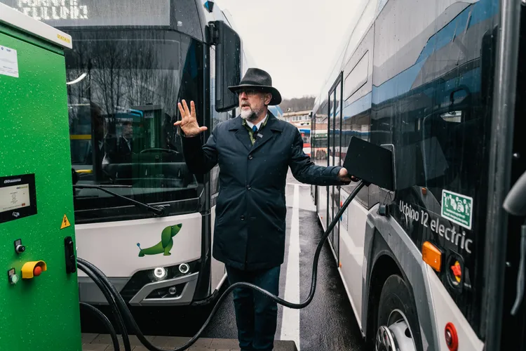 Kelemen Hunor: „Pericolul este să pierdem banii şi să ne lovească şi furia poporului”