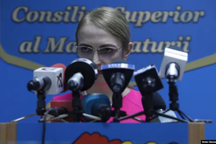 Judecătoare anchetată în dosarul Călin Georgescu, ode deșănțate Liei Savonea Foto: Inquam/Octav Ganea