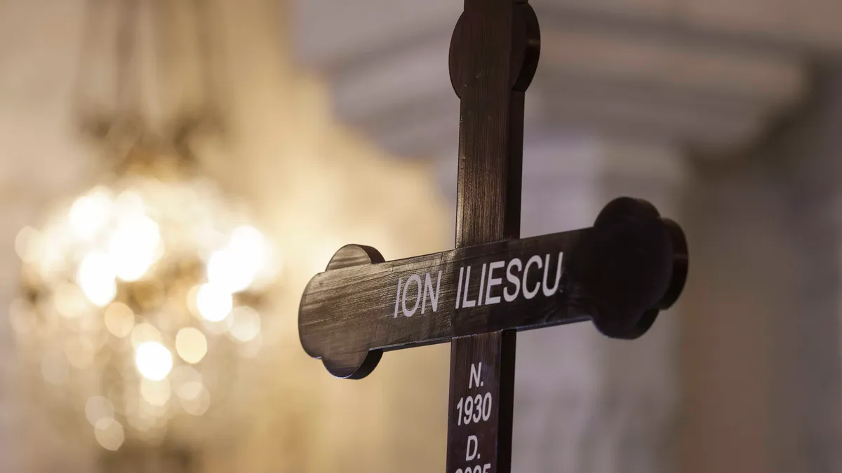 PSD nu vrea să mai discute, în coaliție, despre guvernare, fiindcă USR l-ar fi jignit pe Iliescu Foto: Inquam/Octav Ganea