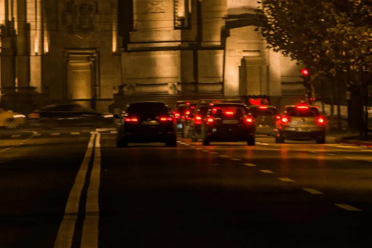 Dieselul pierde teren, hibridele câștigă energie (sursa: Pexels/Ene Marius)