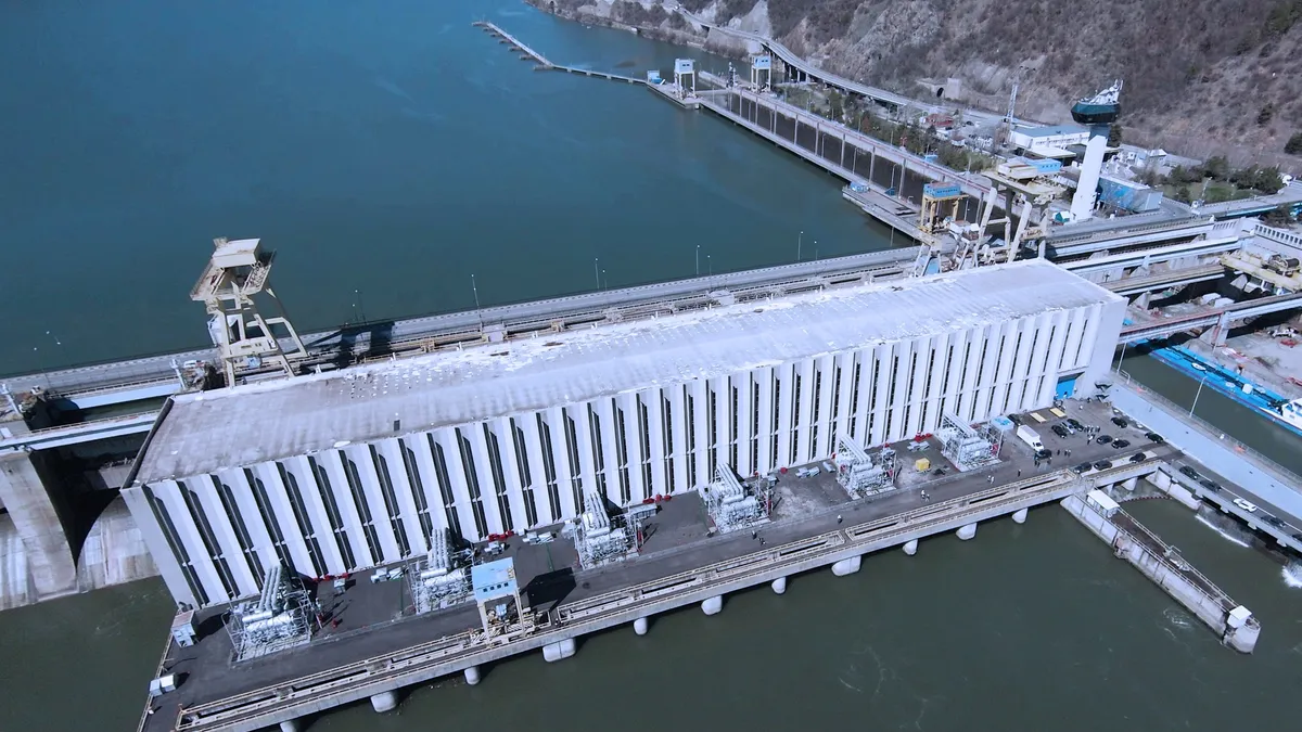 Hidroelectrica poate prelua fără limite noi clienţi Foto: Facebook Hidroelectrica