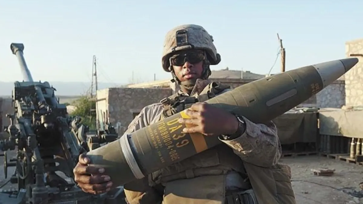 Ucrainenii folosesc acum Excalibur, cele mai precise proiectile de artilerie din dotarea SUA Foto: Twitter