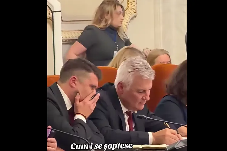 VIDEO Candidatul la funcția de ministru al Economiei, Daniel Zamfir, filmat când i se șopteau răspunsurile la audierea în comisiile parlamentare