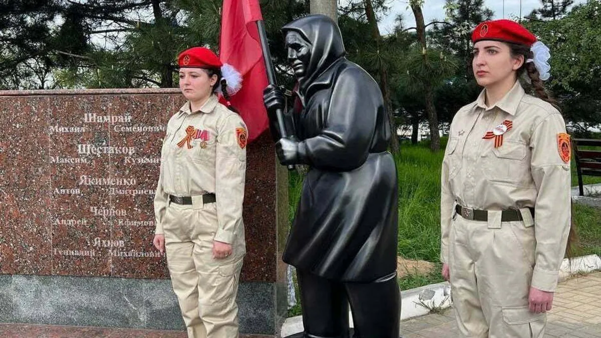 Rușii reinstaurează "epoca sovietică" la Mariupol (sursa: Twitter/
Oleksandra Matviichuk)