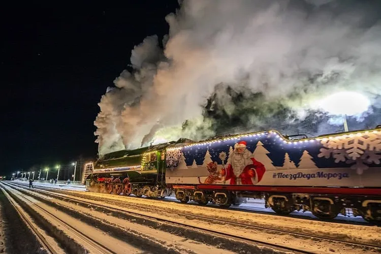 Moş Gerilă rusesc evită granița cu Ucraina (sursa: Twitter/Russian Railways)