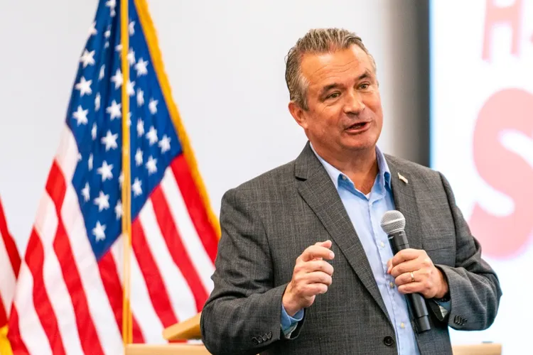 Nici măcar republicanii nu sunt de acord cu invadarea Groenlandei (sursa: Facebook/Don Bacon)