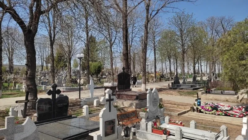 Lupte în instanță pentru controlul unui cimitir (sursa: ziaruldeiasi.ro)