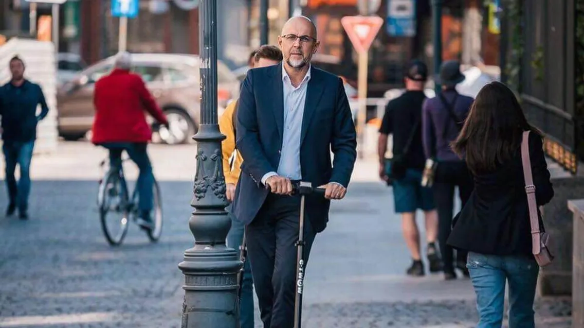 Kelemen Hunor și-a abandonat din nou aliații din PNL și USR