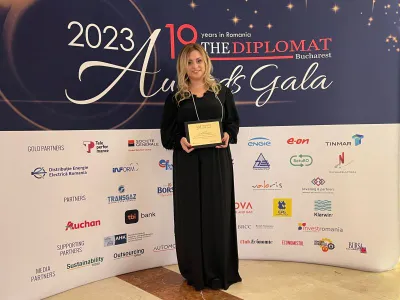 Soția unui senator recent exclus din SOS, promovată nr. 2 peste aeroportul Otopeni Foto: Linkedin Electrica Furnizare