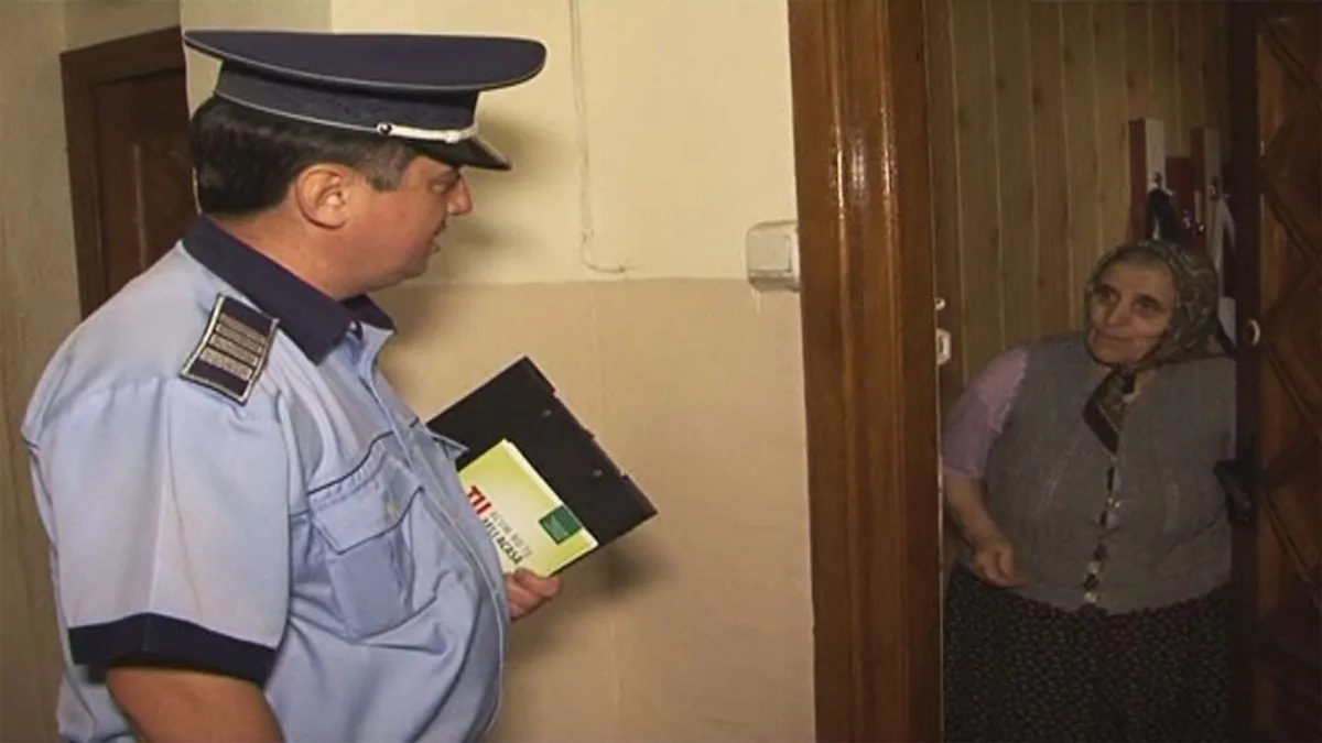 Locuitorii din apartamente, verificați de Poliție (sursa: ziaruldeiasi.ro)