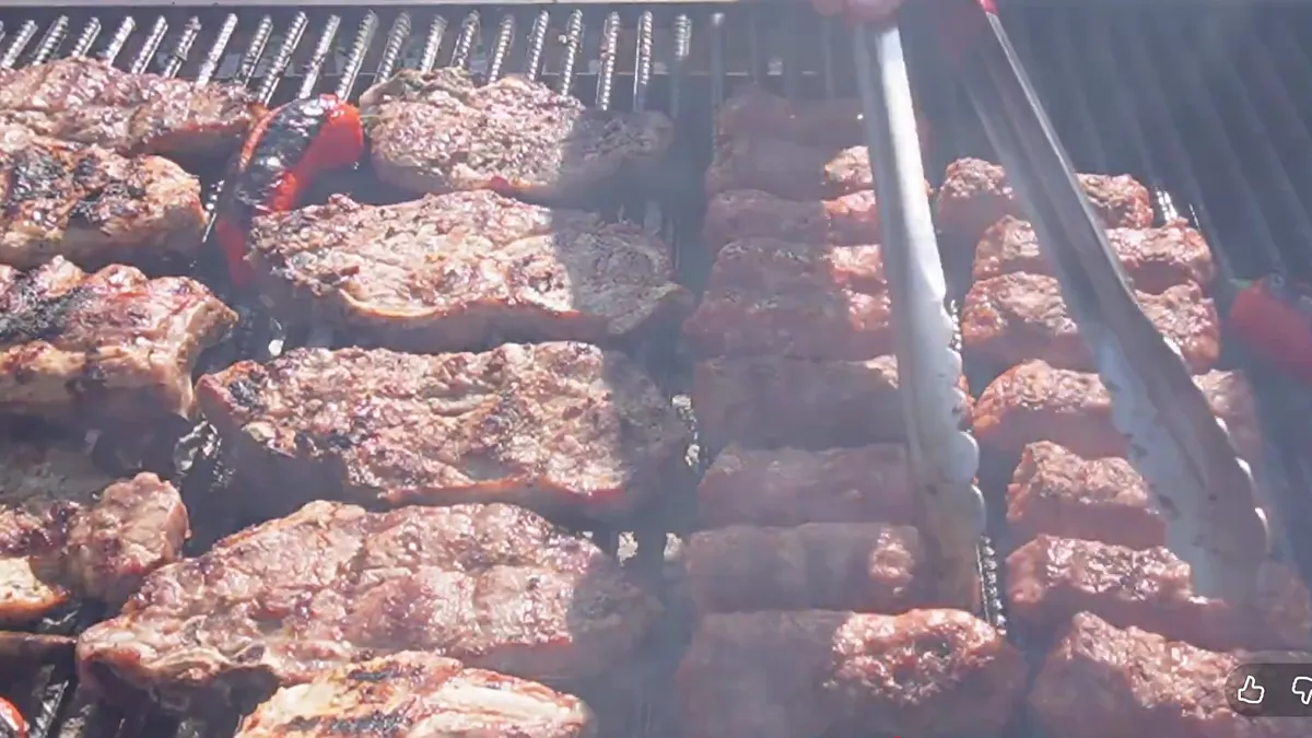 Catolicii din Polonia, liber la BBQ de 1 Mai Foto: Captură video