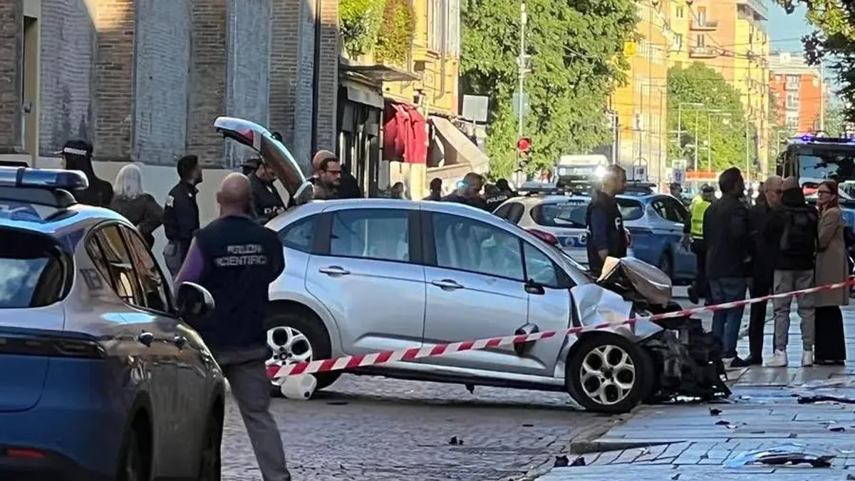 Atac în Modena, opt răniți, șofer reținut (sursa: Facebook/Gian Carlo Muzzarelli per Modena)