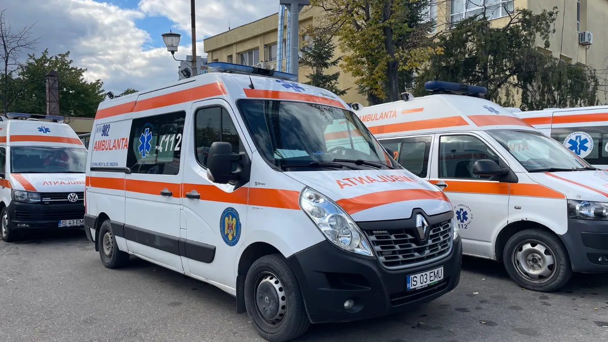 Ambulanțele SAJ Iași, degradare accelerată (sursa: ziaruldeiasi.ro)
