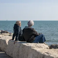 Bilete de tratament balnear pentru pensionari 2026: cine le poate primi, cum se acordă și când sunt programate seriile