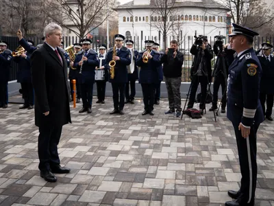 Catalin Predoiu, atent să nu supere Poliția Foto: Facebook