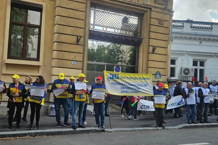 Angajații din educație, dispuși să facă grevă (sursa: Facebook/Federatia Sindicatelor din Educație „Spiru Haret”)