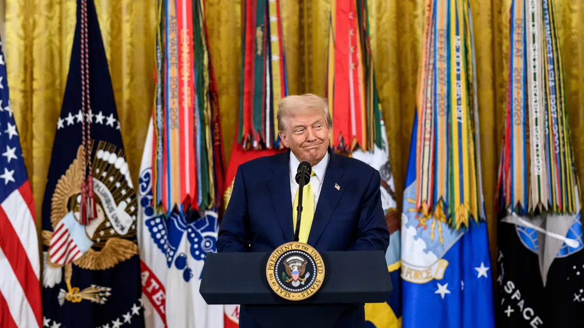 Texas schimbă harta electorală, favorizând republicanii (sursa: Facebook/The White House)